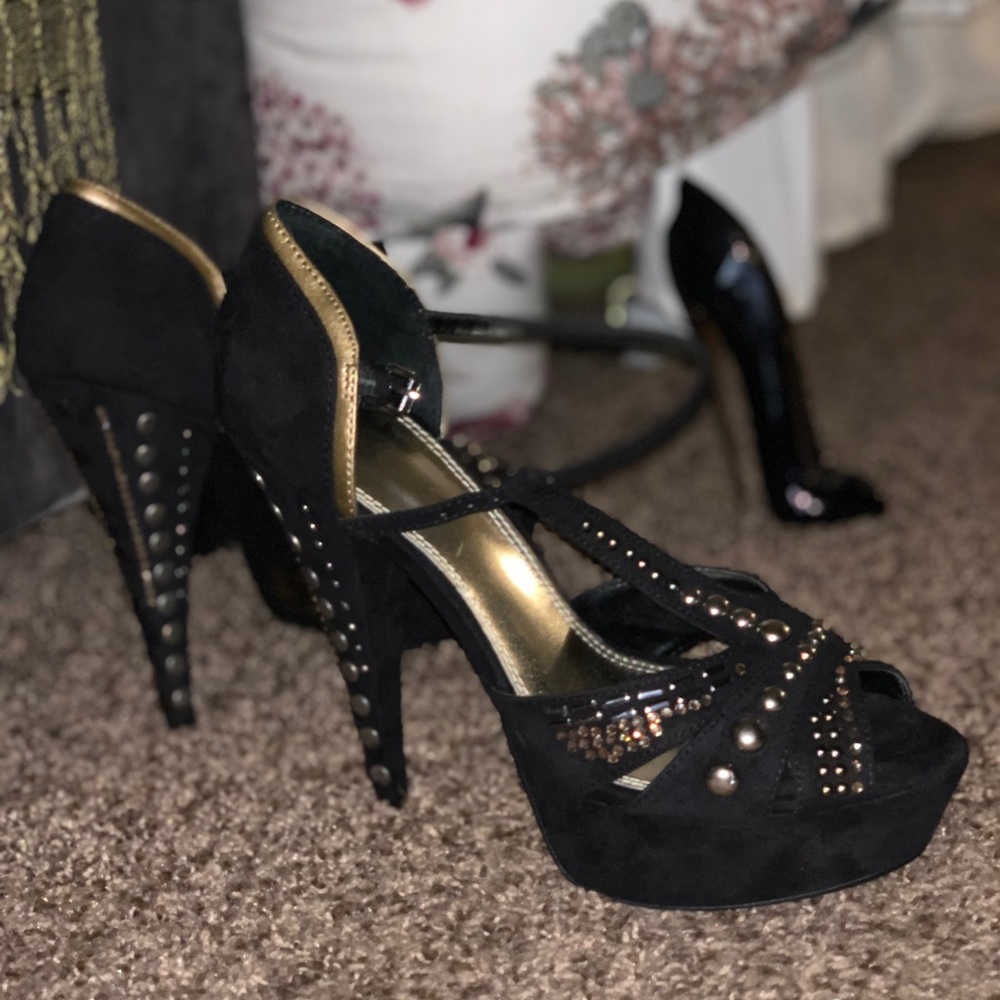 ❤️WOWWW BEAUTIFUL BAKERS HEELS 👠